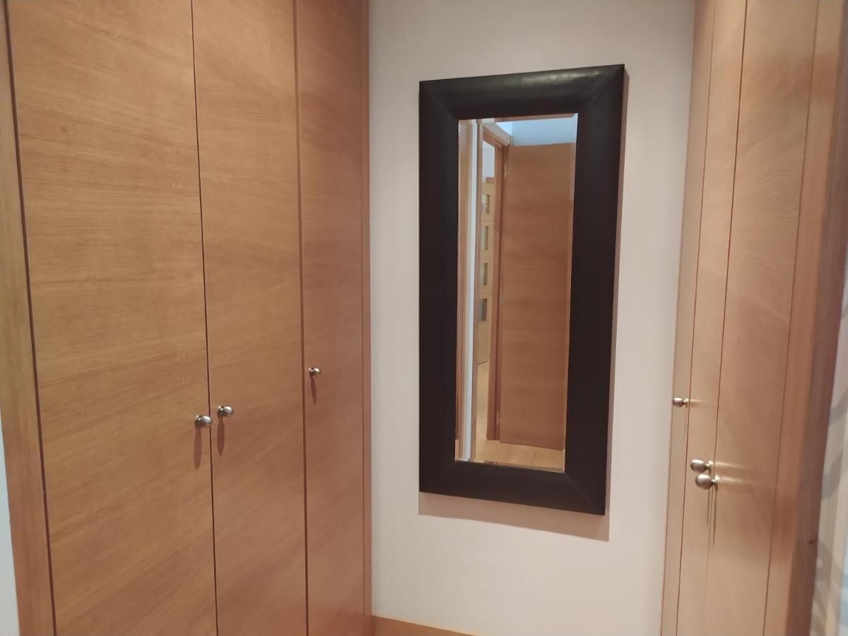 Apartamento En El Centro Con Garaje Directo. Bilbao Exterior foto
